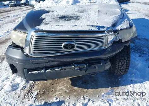 2010 Toyota Tundra Limited 5.7L V8 из США, поврежденный, VIN 5TFBY5F15AX105821